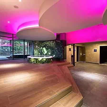 Lesna - Adult Friendly Otel 4*