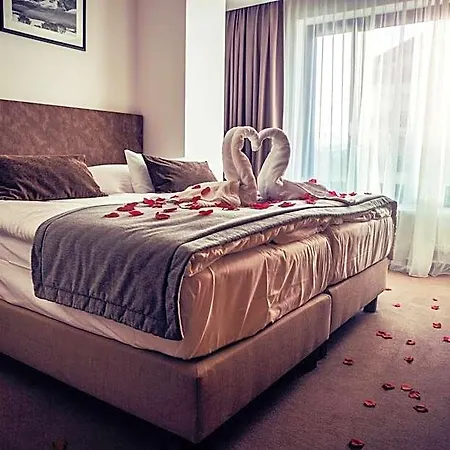 Lesna - Adult Friendly Otel
