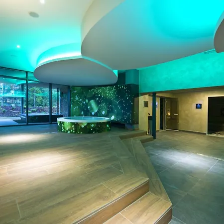 Lesna – Adult Friendly Hotel